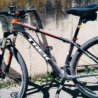 MTB TREK CARBONIO