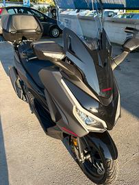 Honda forza 350 deluxe full optional