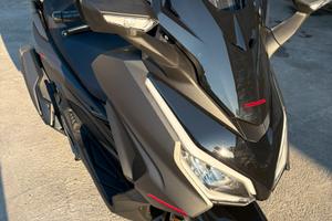 Honda forza 350 deluxe full optional