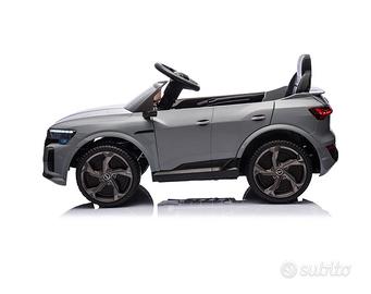 Macchina elettrica per bambini 12V audi SQ8 E-Tron