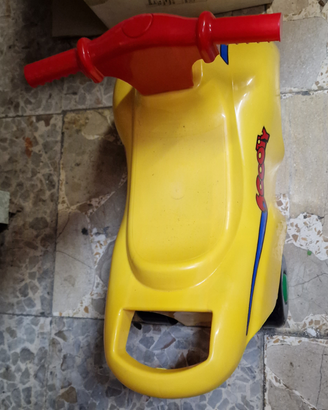 Vespa giocattolo Scooty
