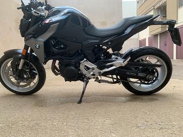 BMW f900r