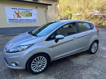 Ford Fiesta 1.4 5 porte Bz.- GPL Titanium