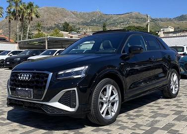Audi Q2 S Line interno ed esterno 1.5 TFSI 1...