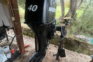 Motore fuoribordo mercury