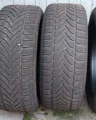 Gomme invernali 235/55 R18