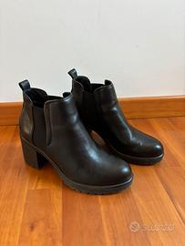 Stivaletti bassi neri 40/41 tacco largo 7 cm