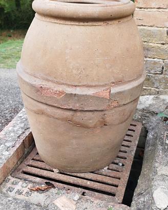 orcio antico in terracotta 
