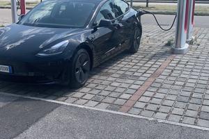Tesla Model 3 RWD