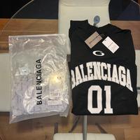 Felpa balenciaga nuova