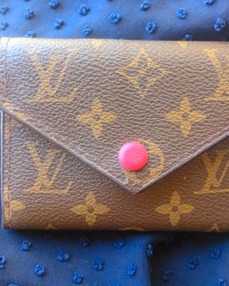 portafogli donna L. Vuitton interno rosa