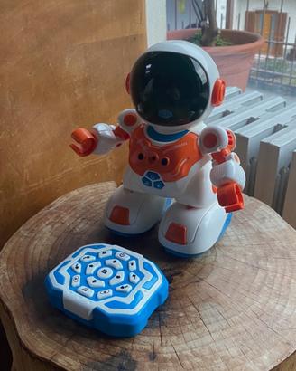 Robot giocattolo
