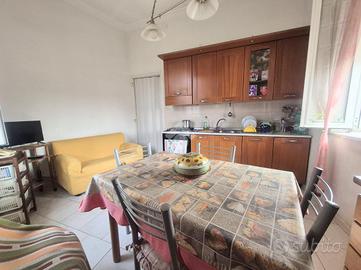 3 LOCALI A NAPOLI