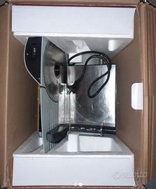 Affettatrice lama seghettata