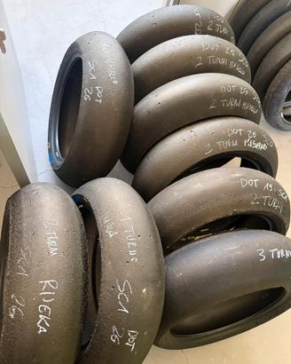 Gomme slick PIRELLI