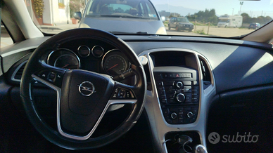 Opel astra j,2010 17 diesel ,