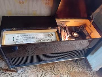 Mobile grammifono GRUNDIG anni 70 -Vintage