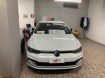 Volkswagen Golf 1.0 eTSI EVO DSG Life