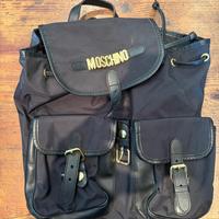 Zaino Moschino colore nero.