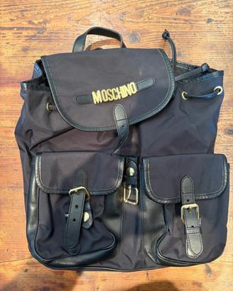 Zaino Moschino colore nero.
