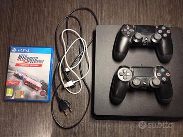 PS4 slim con 2 controller in perfetta condizione