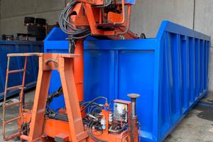 Cassa scarrabile con Gru marchesi