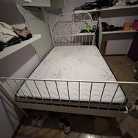 Letto matrimoniale