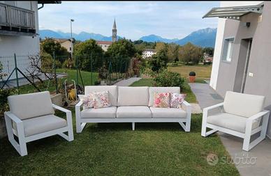 Set Divano + 2 poltrone