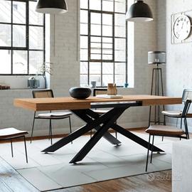 Tavolo allungabile danneggiato 