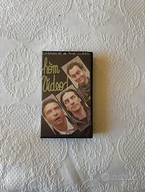 Videocassetta “Hòm Video” di Charlie e The cats