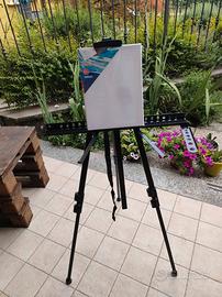 Cavalletto per dipingere e colori
