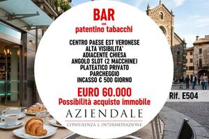 Attività / Licenza di 95 m² con 1 locale a Verona