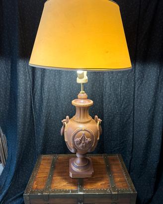 Grande lampada d’epoca in terracotta con paralume
