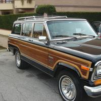 Jeep Wagoneer