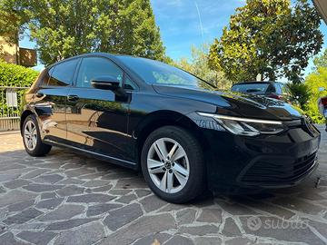 VOLKSWAGEN Golf 8ª serie - 2020