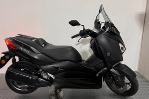 Yamaha X-Max 300