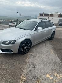 AUDI A4 2.0TDI 143 CV AUTOMATICA