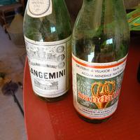 bottiglia d'acqua anni ottanta 