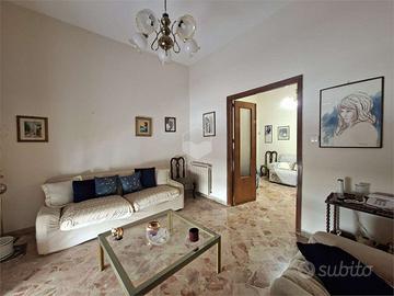 Casa semi indipendente