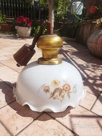 Lampadario vintage da tetto in vetro opalino 
