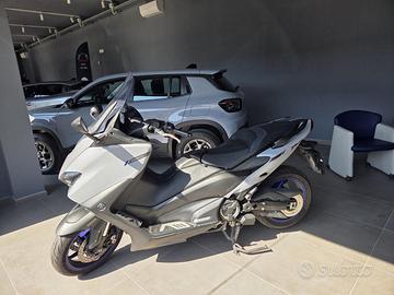 YAMAHA T-Max 560 560