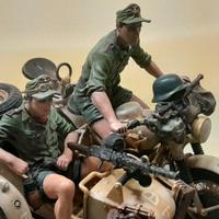 ANDREA MINIATURES, Afrikakorps BMW-R75 1/18 metall