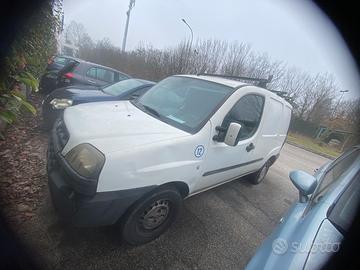 Fiat dooblo 1.6 metano