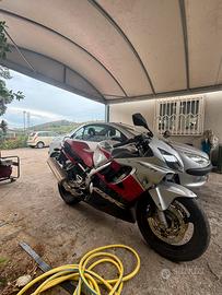 Honda CBR 600 F anno 2003