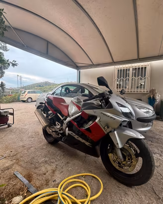 Honda CBR 600 F anno 2003