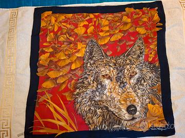 Foulard in pura seta di Salvatore Ferragamo 85x80