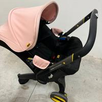 PAsseggino DOONA con supporto AUTO