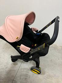 PAsseggino DOONA con supporto AUTO