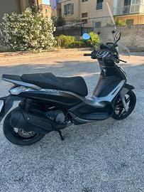 Beverly 350