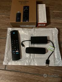 Amazon Fire TV Stick 4K Max + Alimentatore da TV